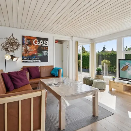 Mena - 200m From The Sea By Interhome *