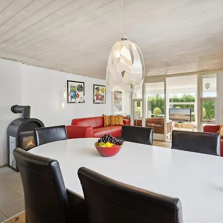 Mena - 200m From The Sea By Interhome Feriehus Børkop